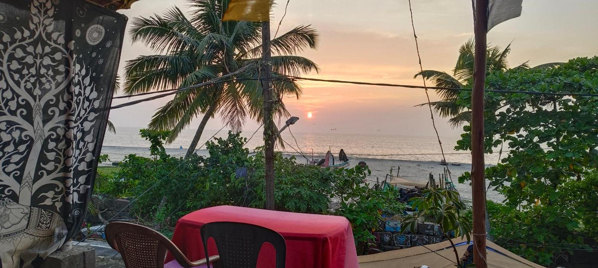 Peace And Love Beach Homestay Alappuzha Екстер'єр фото