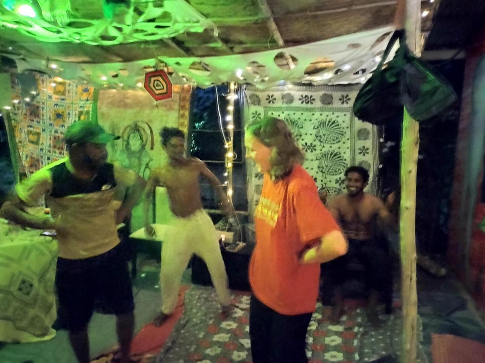 Peace And Love Beach Homestay Alappuzha Екстер'єр фото